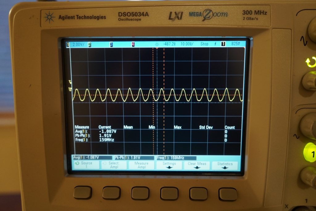 Q8 emitter: 159ish MHz oscillations before the rising edge of the 125 kHz signal. There may be higher frequencies present here, but this 300 MHz scope can’t resolve them accurately.