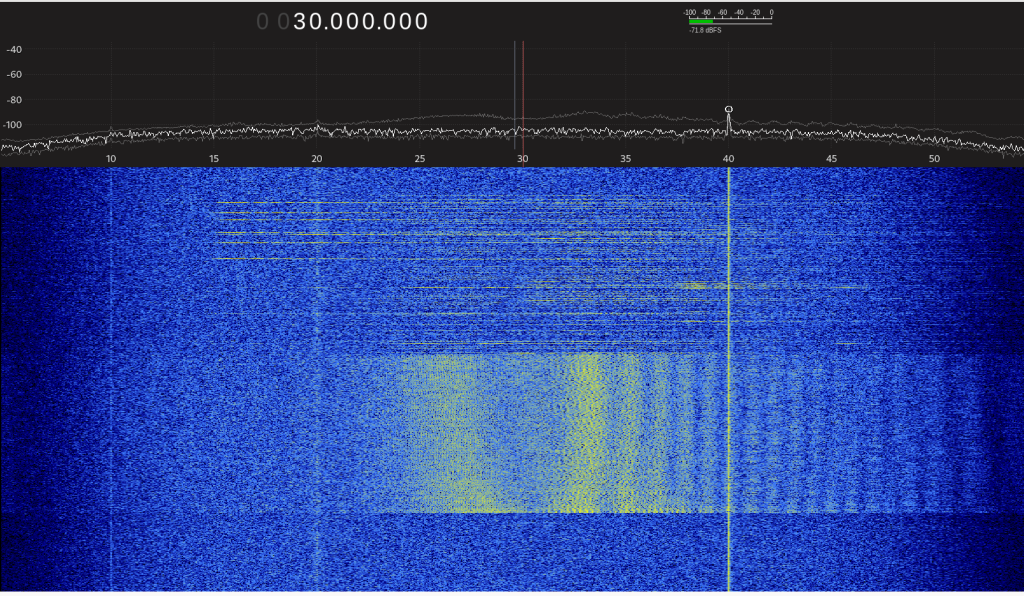 10-50 MHz spectrum emitted from EL50448 (LimeSDR with dipole)